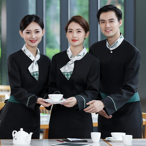 饭店服务员领结在餐饮服务中的象征与作用